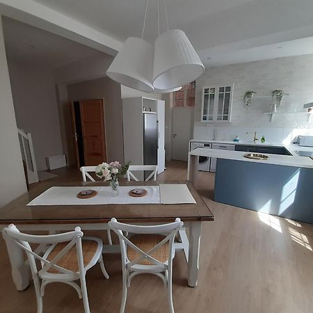Spacieux Et Cosy Duplex Centre Historique - 2 Chambres - Transport Facile Valenciennes Ngoại thất bức ảnh